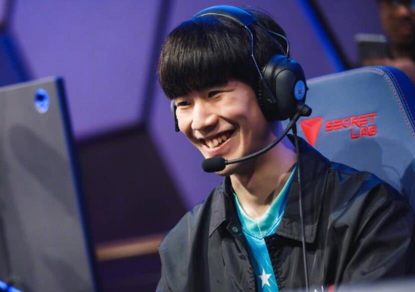 YEKINDAR迎来25岁生日！