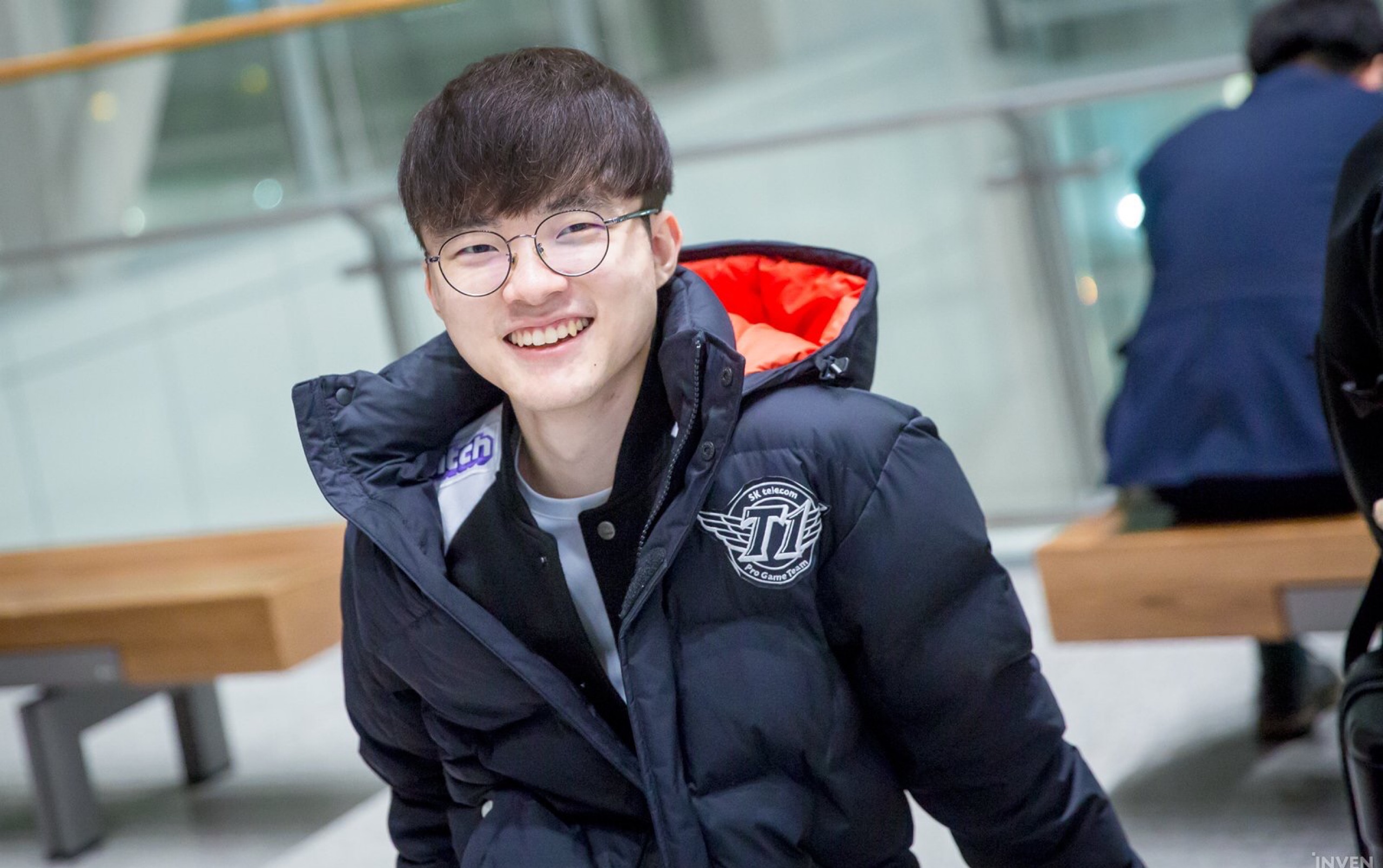 目前又有三支外卡战队确定了今年MSI季中冠军赛的名额 拉美赛区：R7 日本赛区：DFM 巴西赛区：LLL