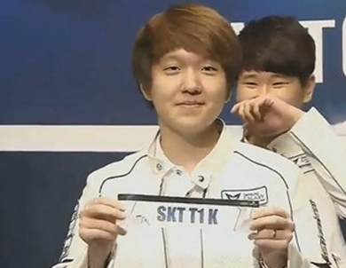 Doinb ： Xiao Tian 解说比赛？别传播谣言！我看到了 Zoom 发给我的聊天记录。